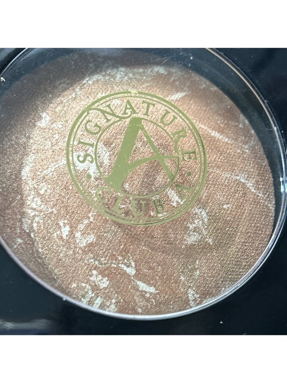 SIGNATURE CLUB A SOLID COLLOIDAL GOLD RADIANCE BAKED POWDER